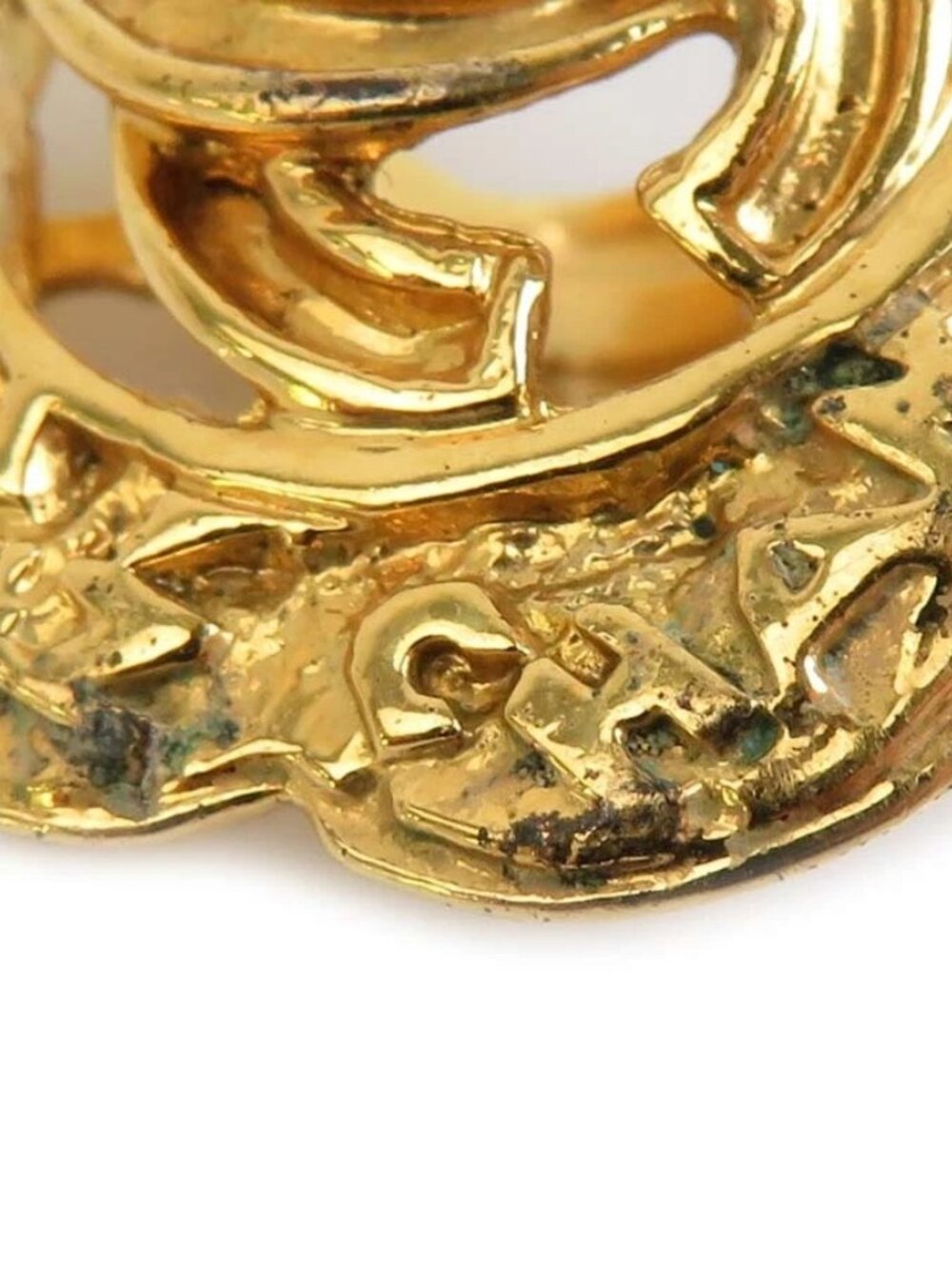 Auth CHANEL Vintage CC Logo Clip on Earrings Gold Metal - Picture 6 of 8